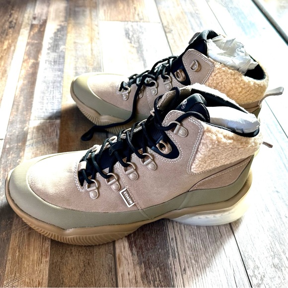COACH HIKING BOOTS NWT KHAKI WOMANS SIZE 9  $298 - Picture 5 of 10